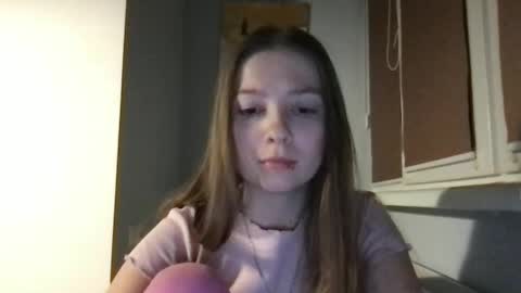 Snapshot of thecrystal chatting on 02-20-25, 08:03 Crystal online show from 02-20-25, 08:03