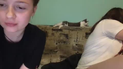 Snapshot of thecrystal chatting on 09-14-25, 10:20 Crystal online show from 09-14-25, 10:20