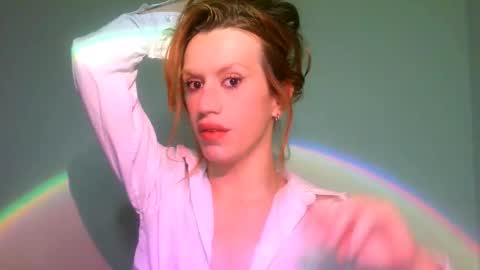 Yolanda online show from 02-25-25, 04:42