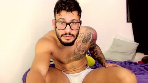 Snapshot of thedragonboyxxx chatting on 12-02-25, 05:13 thedragonboyxxx online show from 12-02-25, 05:13