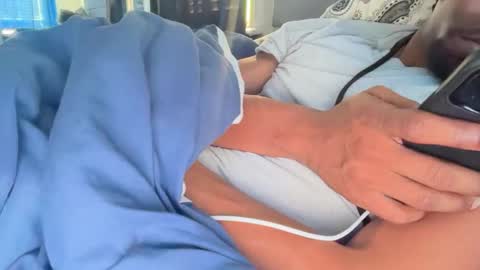 Snapshot of theeshooterr chatting on 01-04-25, 03:17 theeshooterr online show from 01-04-25, 03:17