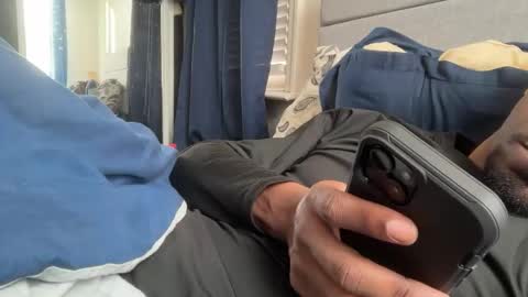 Snapshot of theeshooterr chatting on 02-08-25, 01:44 theeshooterr online show from 02-08-25, 01:44