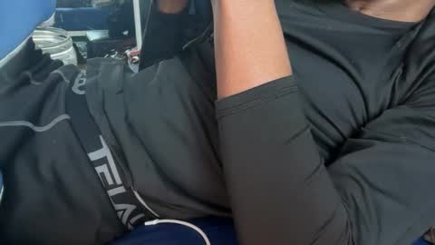 Snapshot of theeshooterr chatting on 02-10-25, 09:04 theeshooterr online show from 02-10-25, 09:04