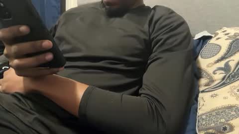 Snapshot of theeshooterr chatting on 02-12-25, 11:09 theeshooterr online show from 02-12-25, 11:09