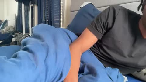 Snapshot of theeshooterr chatting on 02-13-25, 05:22 theeshooterr online show from 02-13-25, 05:22