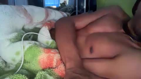 Snapshot of theeshooterr chatting on 03-04-25, 01:28 theeshooterr online show from 03-04-25, 01:28