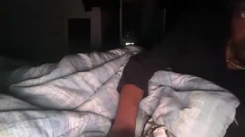 Snapshot of theeshooterr chatting on 10-21-25, 08:48 theeshooterr online show from 10-21-25, 08:48