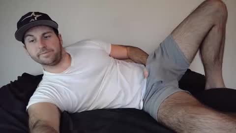 Theetwohander online show from 12-21-25, 07:32