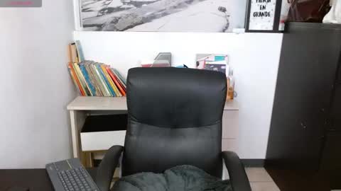 Peyton online show from 02-04-26, 03:01