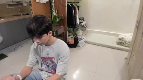 Green online show from 11-04-25, 08:24