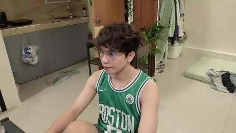 Green online show from 12-13-25, 08:04