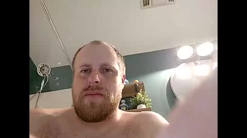 Snapshot of thehammerxx chatting on 10-05-25, 12:03 thehammerxx online show from 10-05-25, 12:03