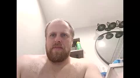 Snapshot of thehammerxx chatting on 10-21-25, 11:22 thehammerxx online show from 10-21-25, 11:22