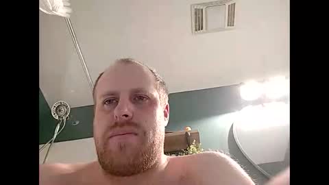 Snapshot of thehammerxx chatting on 11-04-25, 10:36 thehammerxx online show from 11-04-25, 10:36