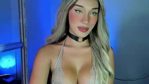 Snapshot of thehornyjane chatting on 12-07-24, 03:25 JANE online show from 12-07-24, 03:25