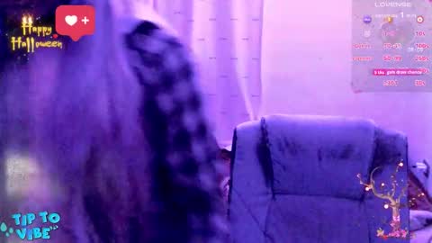 Snapshot of thehushvibe chatting on 10-21-25, 06:03 Jav online show from 10-21-25, 06:03