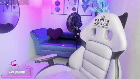 Theia  online show from 10-01-25, 12:33