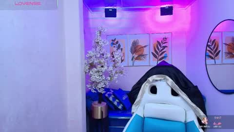 Theia  online show from 10-20-25, 12:38