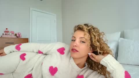 Lily Marie online show from 01-10-25, 08:04
