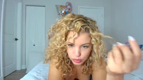 Lily Marie online show from 01-20-25, 09:11