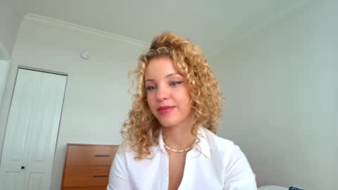 Lily Marie online show from 02-20-25, 07:08