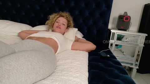 Lily Marie online show from 09-12-25, 08:20