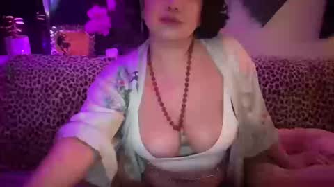 thejadeempress777 online show from 10-18-25, 04:04