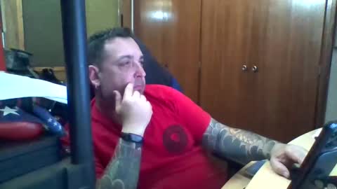 Snapshot of thekier chatting on 02-17-25, 07:10 thekier online show from 02-17-25, 07:10