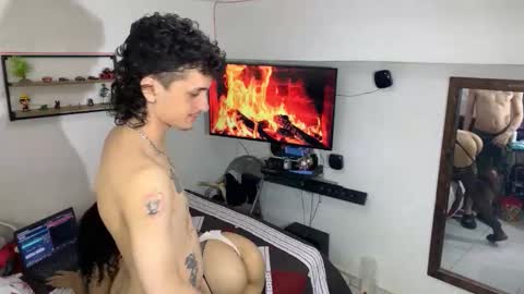 Snapshot of theking11220 chatting on 12-15-25, 07:12 theking11220 online show from 12-15-25, 07:12