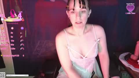Snapshot of thekinkhouse chatting on 02-17-25, 12:38 Goddess Nola online show from 02-17-25, 12:38