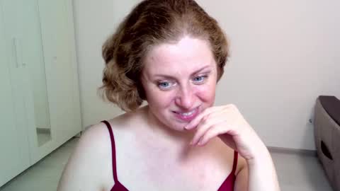 Snapshot of theladysblush chatting on 12-11-24, 08:50 Ella online show from 12-11-24, 08:50