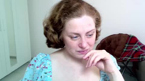 Snapshot of theladysblush chatting on 01-25-25, 08:00 Ella online show from 01-25-25, 08:00