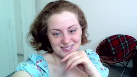 Snapshot of theladysblush chatting on 02-07-25, 08:01 Ella online show from 02-07-25, 08:01