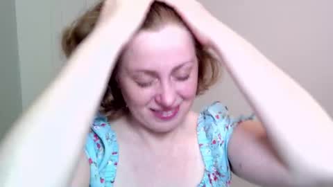 Snapshot of theladysblush chatting on 02-23-25, 05:29 Ella online show from 02-23-25, 05:29