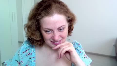 Snapshot of theladysblush chatting on 02-24-25, 06:38 Ella online show from 02-24-25, 06:38