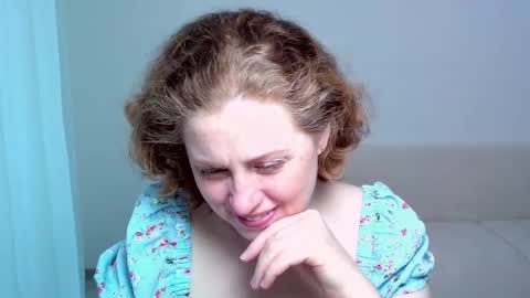 Snapshot of theladysblush chatting on 03-02-25, 02:21 Ella online show from 03-02-25, 02:21