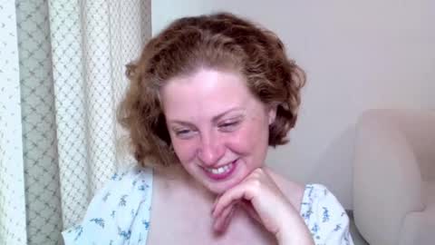 Snapshot of theladysblush chatting on 10-10-25, 08:02 Ella online show from 10-10-25, 08:02