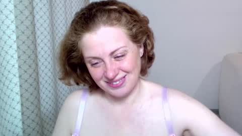 Ella online show from 11-20-25, 09:09