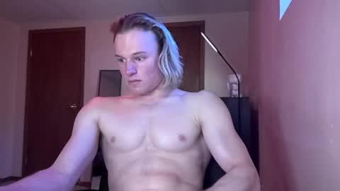 Snapshot of thelevimeyers chatting on 03-09-25, 11:56 thelevimeyers online show from 03-09-25, 11:56