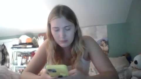 Little Bambii online show from 11-10-25, 06:40