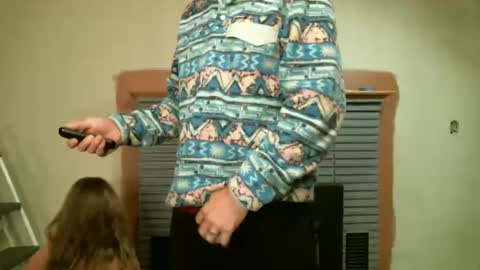 Daisy and Tim online show from 03-12-25, 04:08