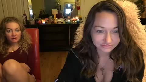 Cach Nelson online show from 01-01-25, 01:05