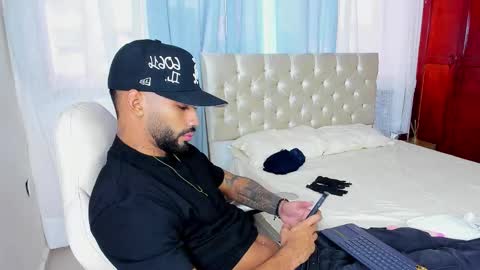 Snapshot of theo_sky1 chatting on 09-16-25, 07:48 Theo Sky online show from 09-16-25, 07:48