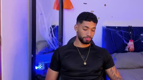 Snapshot of theo_sky1 chatting on 10-22-25, 03:45 Theo Sky online show from 10-22-25, 03:45