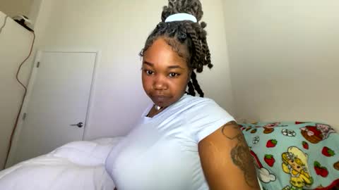 Snapshot of theoneandonlydoll chatting on 03-02-26, 08:04 theoneandonlydoll online show from 03-02-26, 08:04