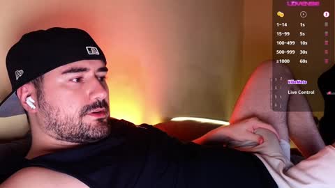 Snapshot of theoravi chatting on 12-02-24, 02:42 Theo Ravi online show from 12-02-24, 02:42