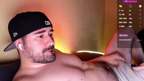 Snapshot of theoravi chatting on 12-02-24, 05:48 Theo Ravi online show from 12-02-24, 05:48