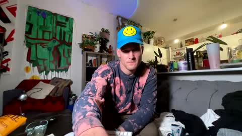 Snapshot of theoutfitter chatting on 12-14-24, 05:51 MISTERPOWERS online show from 12-14-24, 05:51