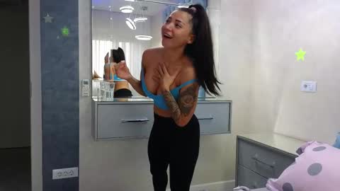 Theowonder online show from 11-26-25, 06:14