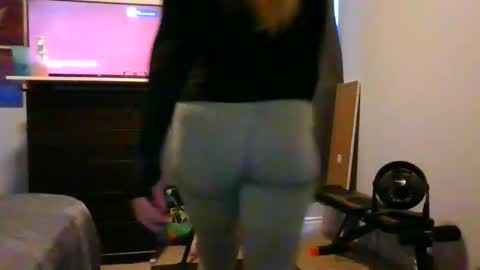 the peach princess  online show from 01-11-25, 07:59